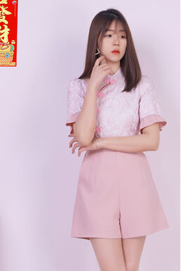 Emboss Lace Top Frill Sleeve Cheongsam Playsuit (Pink)